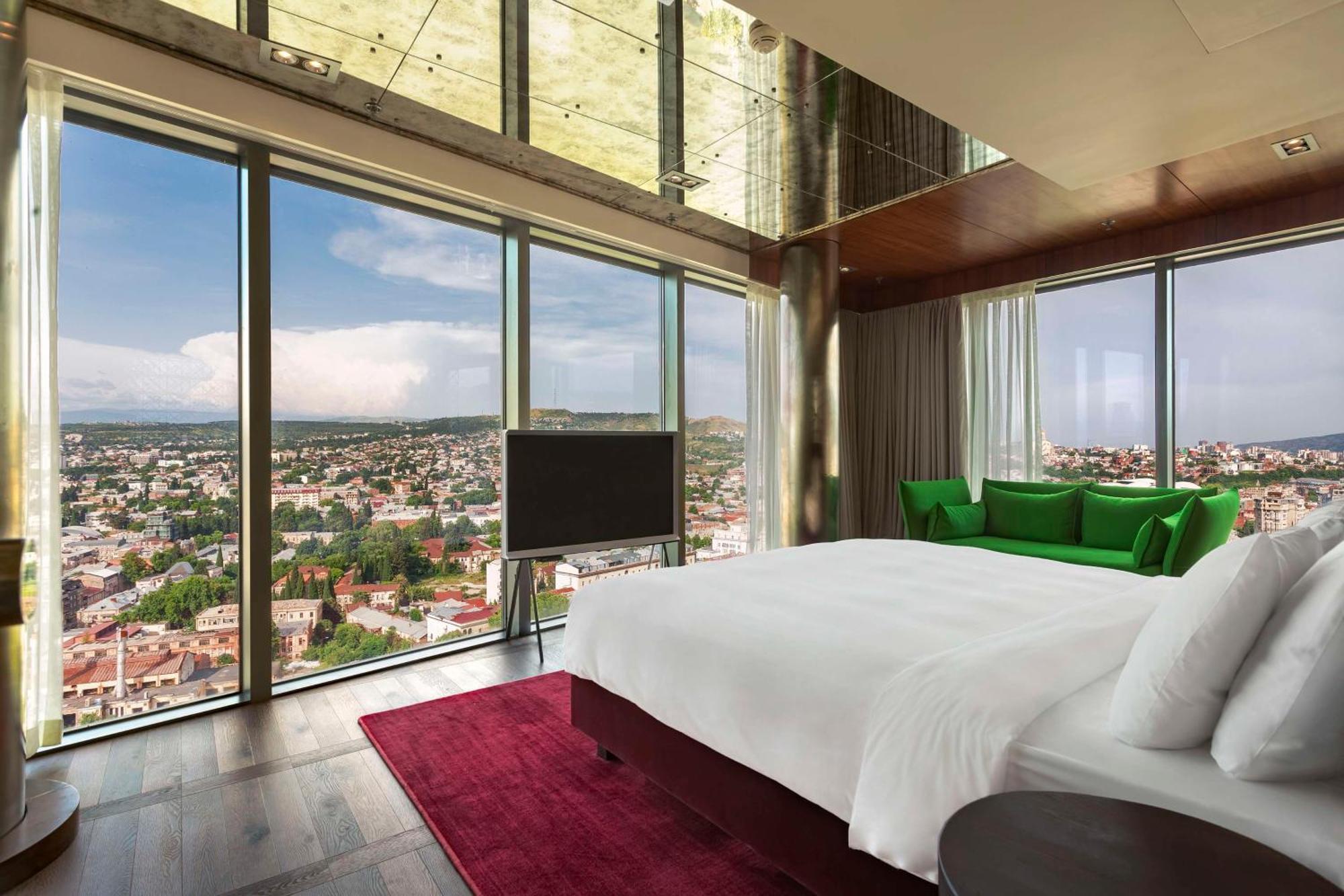 Radisson Blu Iveria Hotel Тбилиси Екстериор снимка A room at the hotel