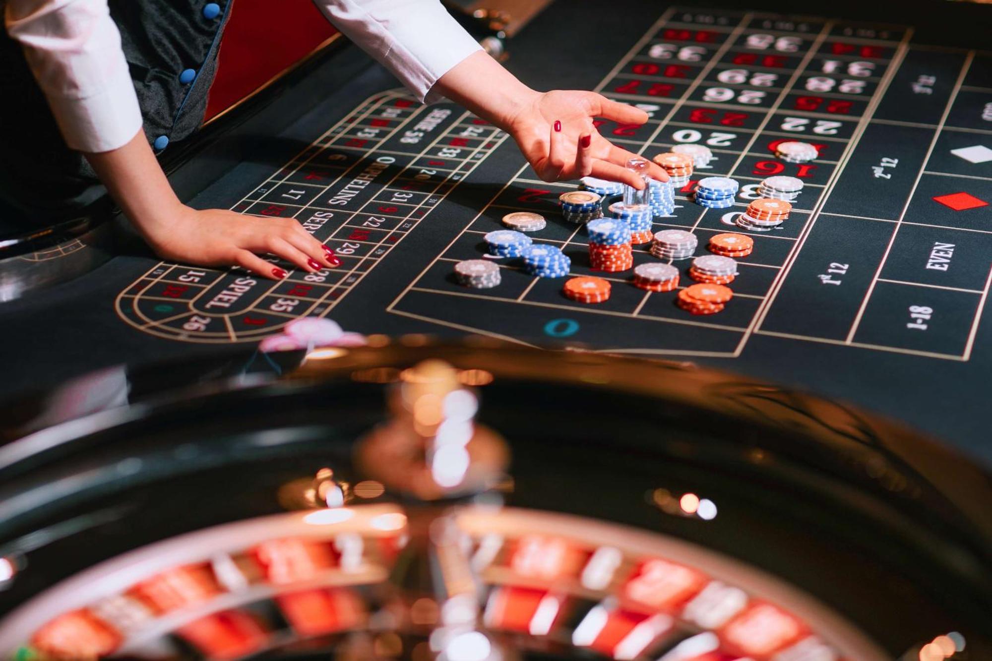Radisson Blu Iveria Hotel Тбилиси Екстериор снимка Roulette