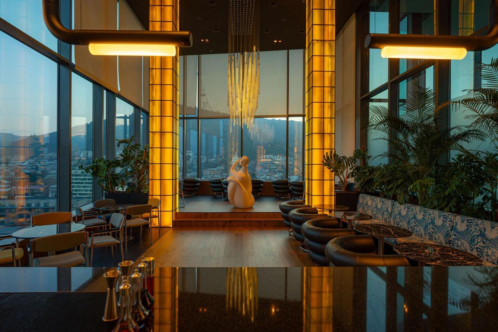 Radisson Blu Iveria Hotel Тбилиси Екстериор снимка The interior of the lounge
